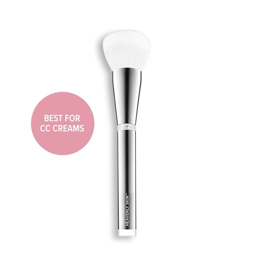 IT Cosmetics Heavenly Skin CC+ Brush #702 NWT